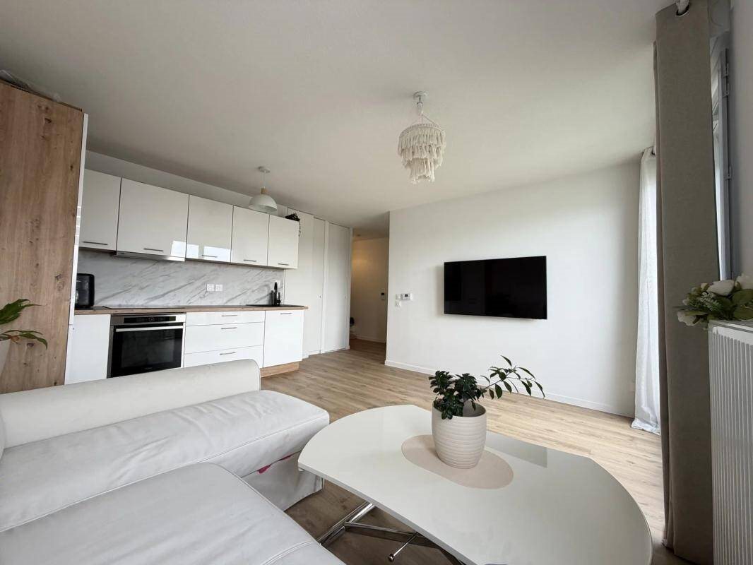 Appartement à vendre, 59m², Pont-de-Chéruy