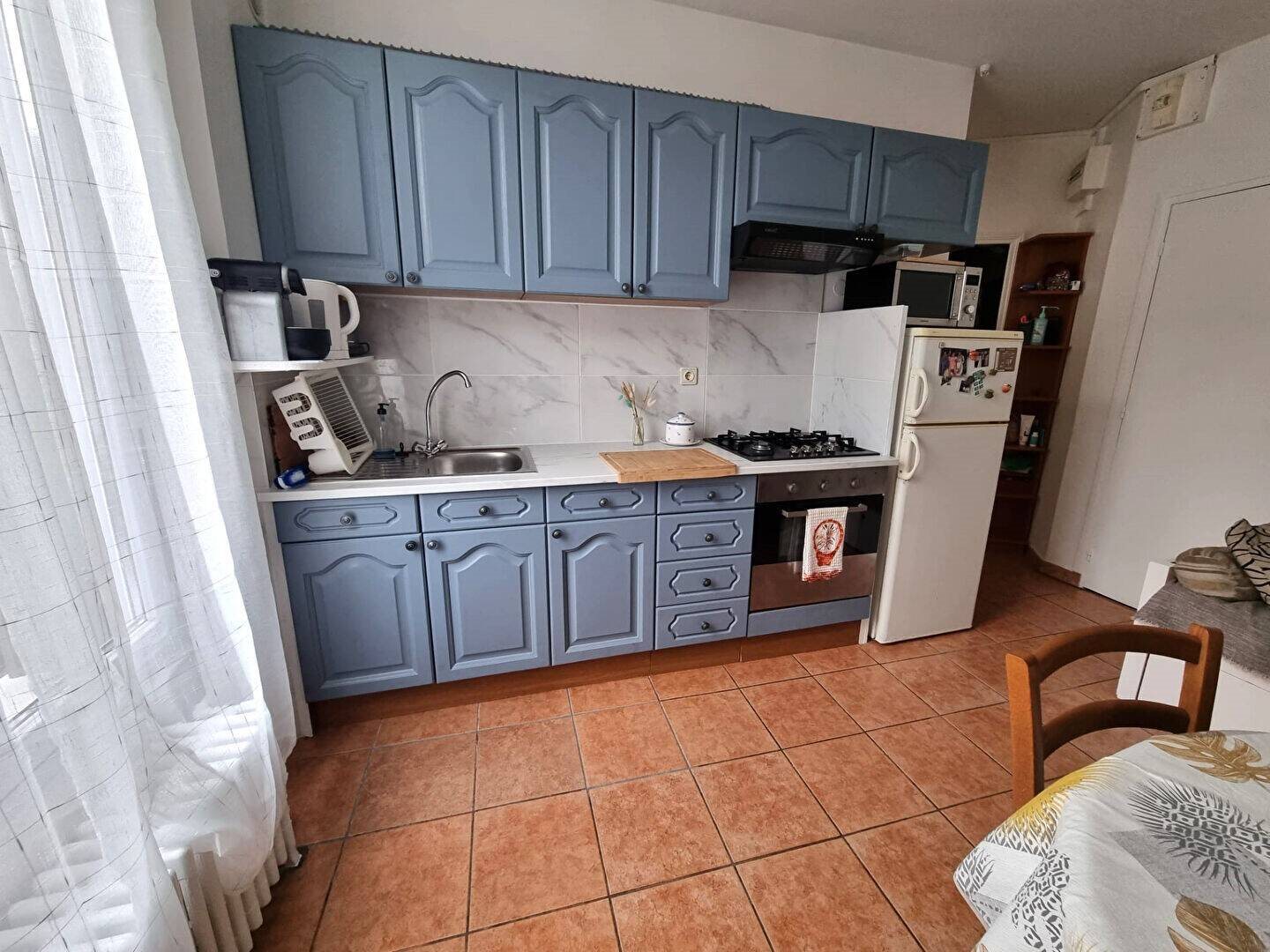 Appartement à louer, 23m², Suresnes