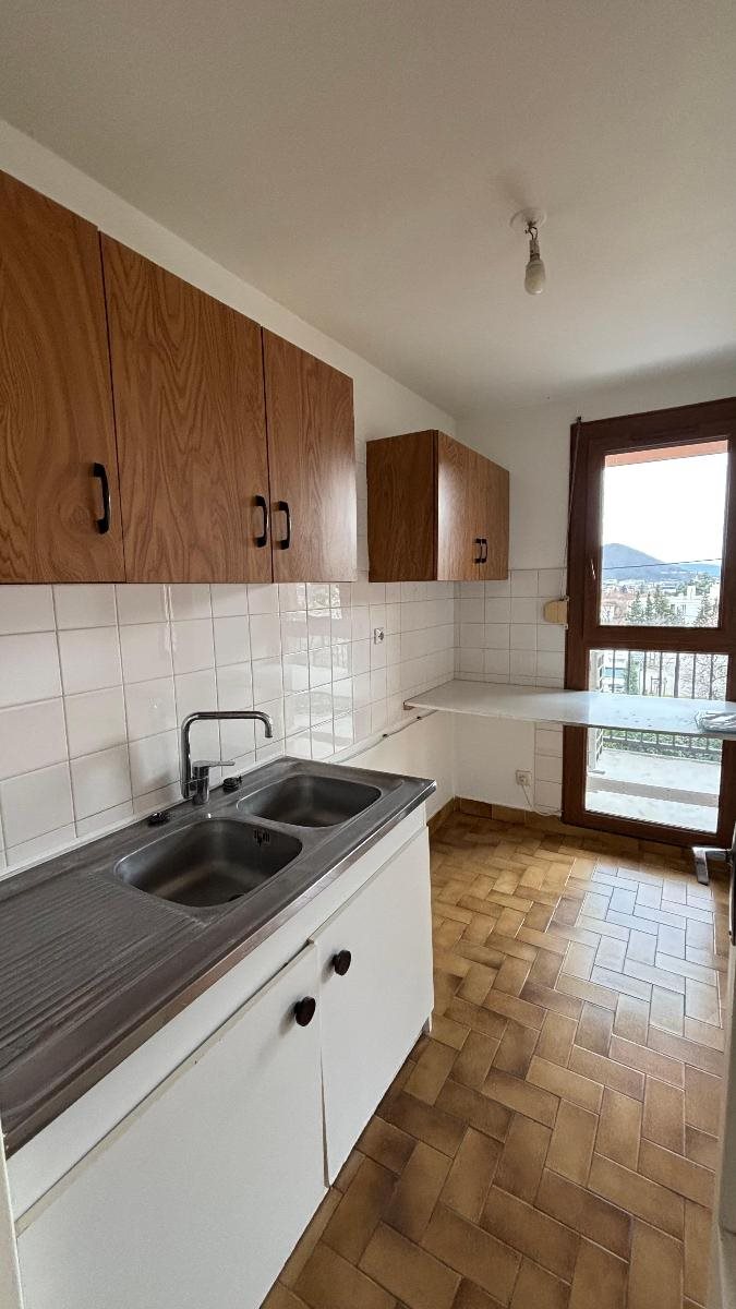 Appartement à louer, 40m², Privas
