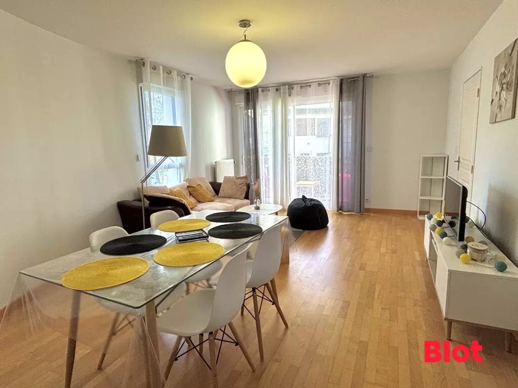 Appartement à louer, 66m², Rennes