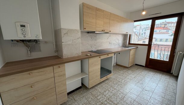 Appartement à louer, 71m², Marseille 7ème