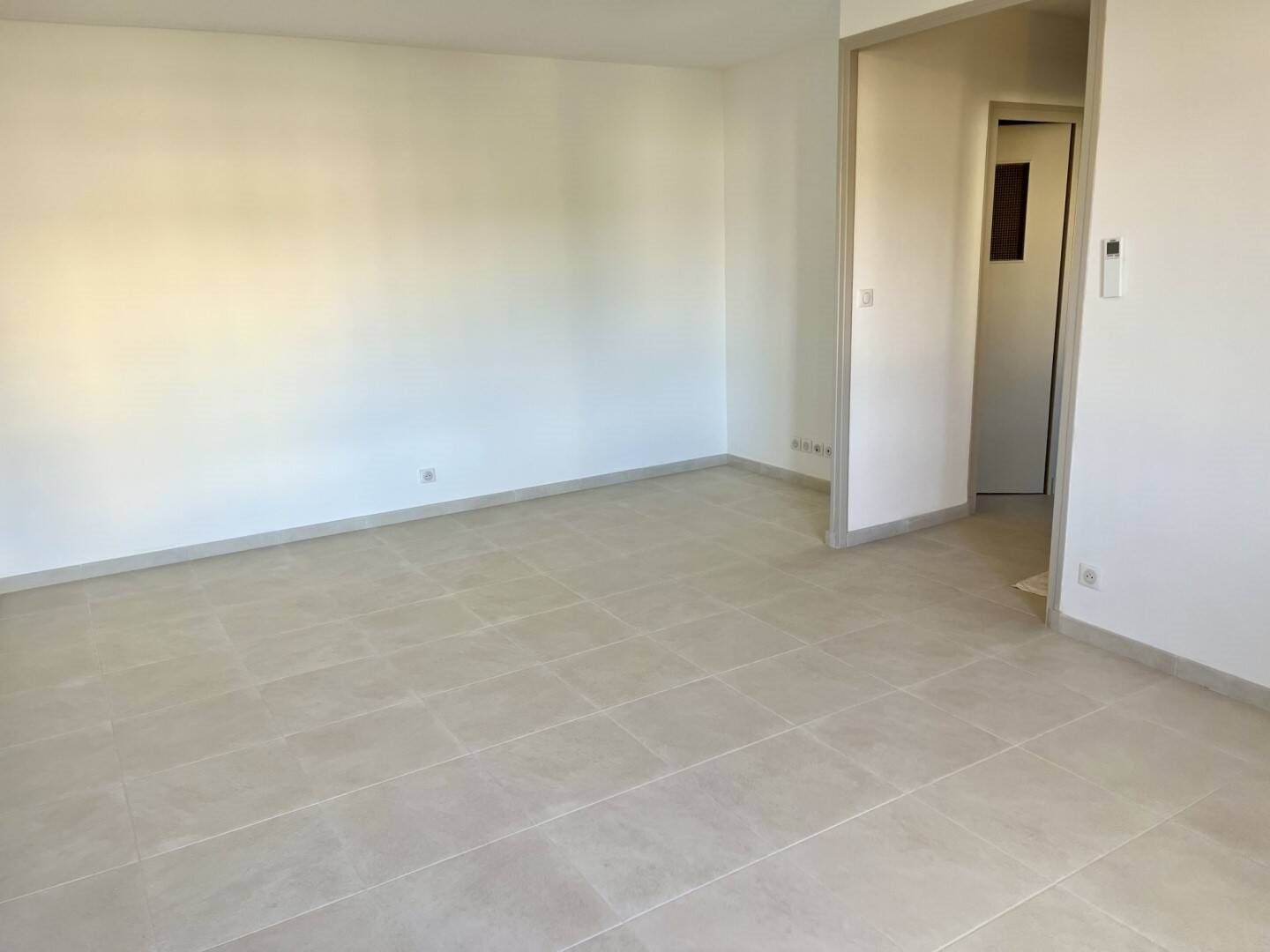 Maison à louer, 84m², Aubagne