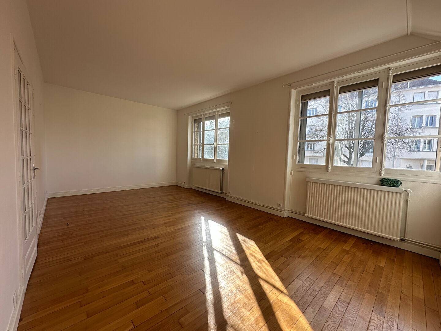 Maison à louer, 103m², Dijon