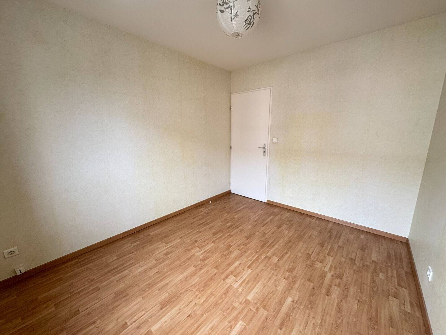 Appartement à louer, 69m², Talant