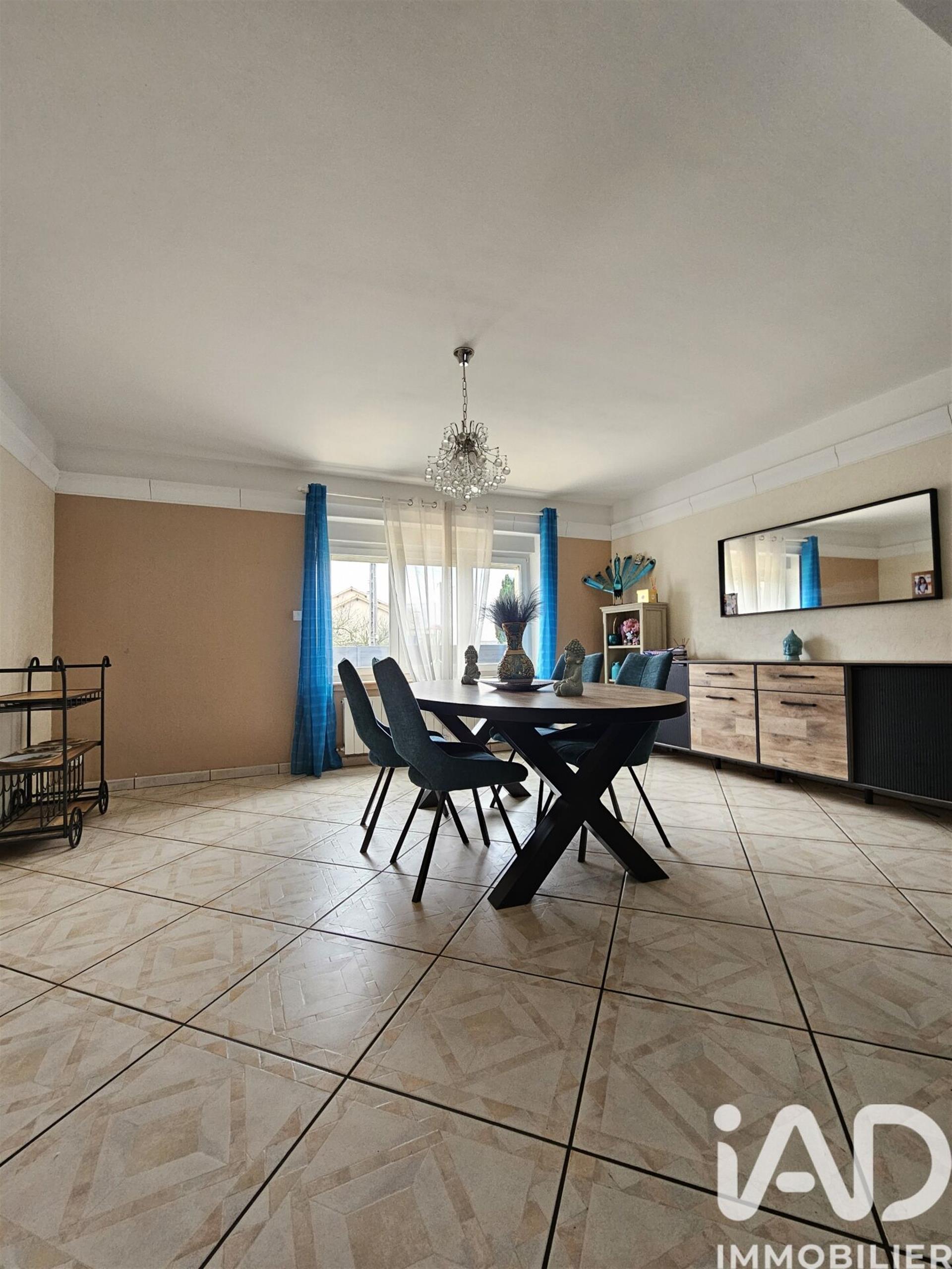 Appartement à vendre, 131m², Cosnes-et-Romain