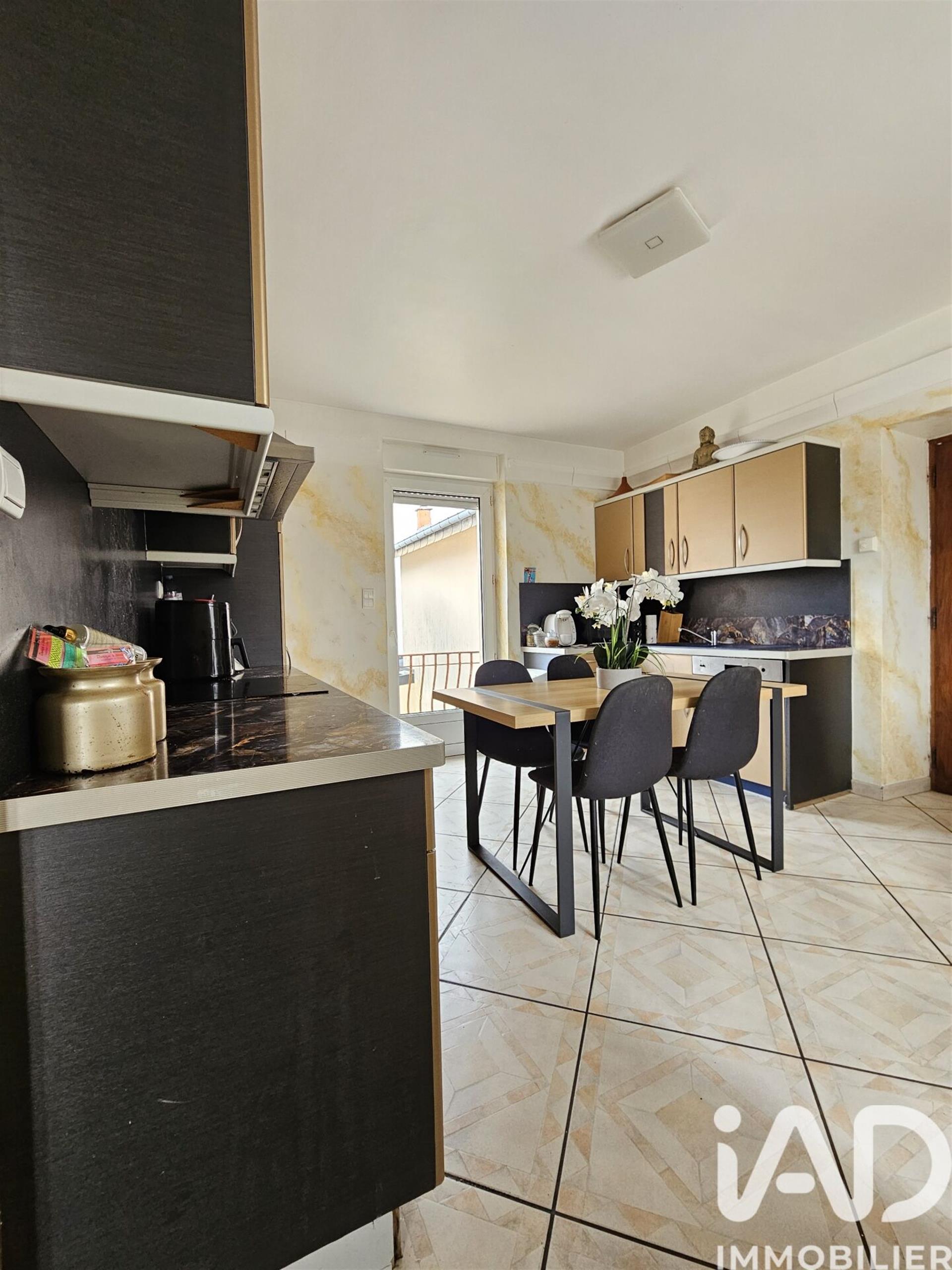 Appartement à vendre, 131m², Cosnes-et-Romain