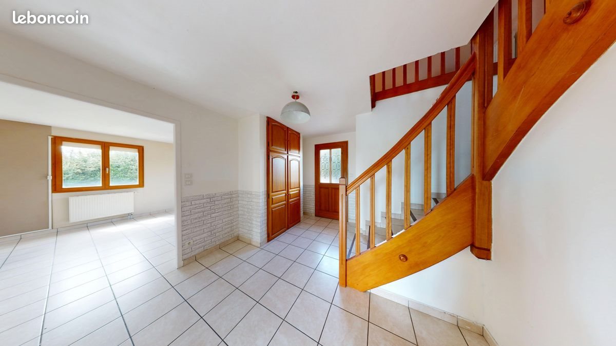 Maison à louer, 140m², Frais