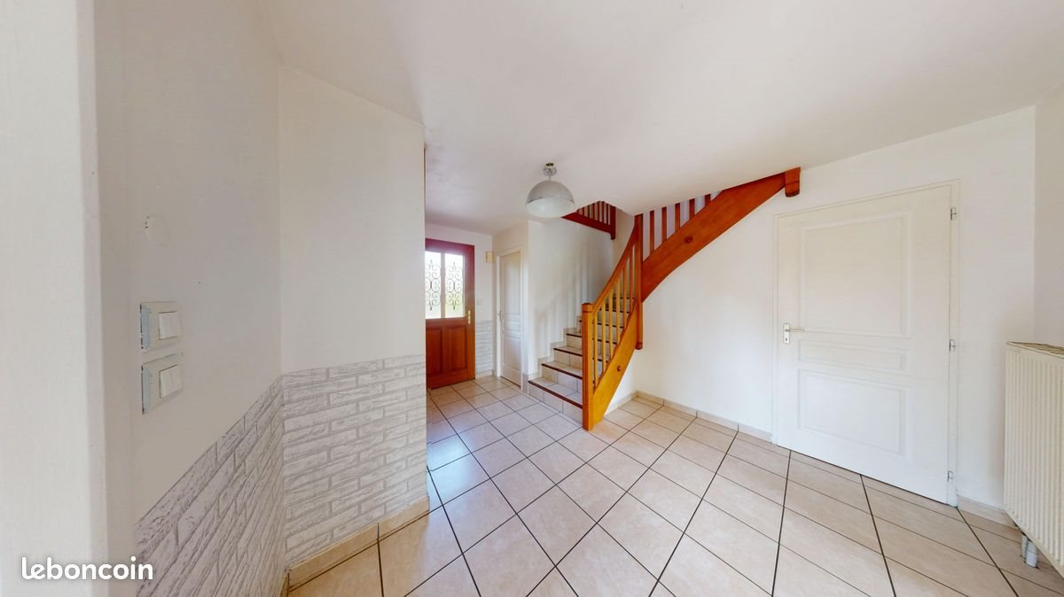 Maison à louer, 140m², Frais