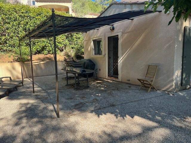 Maison à louer, 103m², Cuers