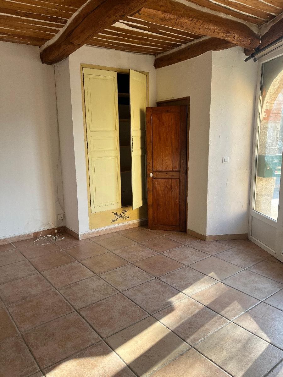 Appartement à louer, 43m², Correns