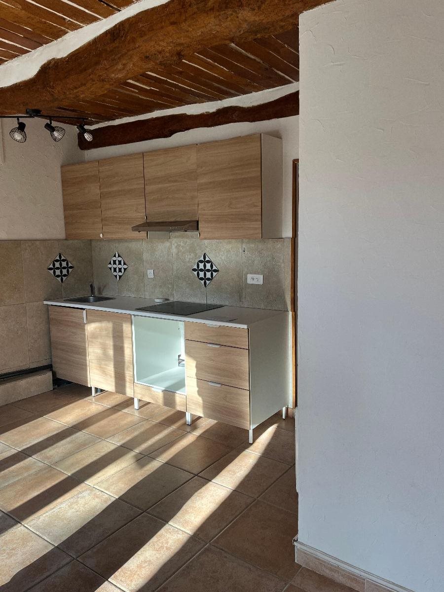 Appartement à louer, 43m², Correns