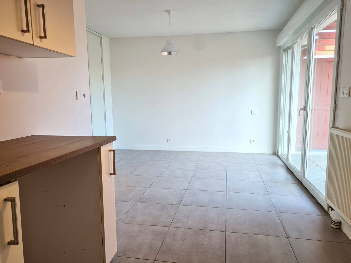 Appartement à louer, 25m², Saint-Pierre-d'Irube