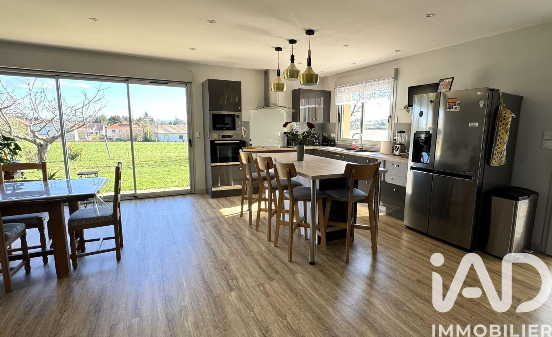 Maison à vendre, 122m², Tournus