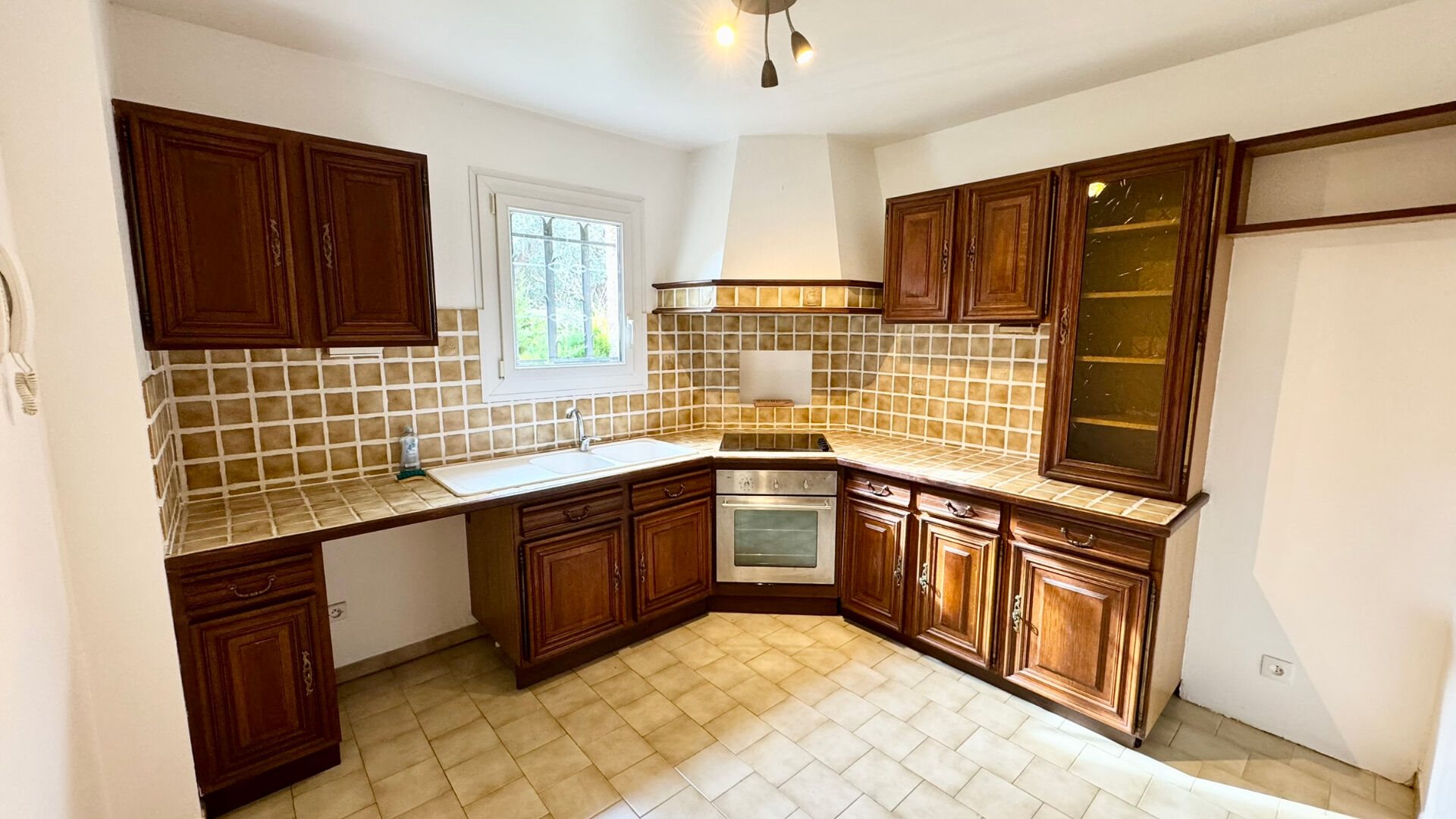 Maison à louer, 98m², Sausset-les-Pins