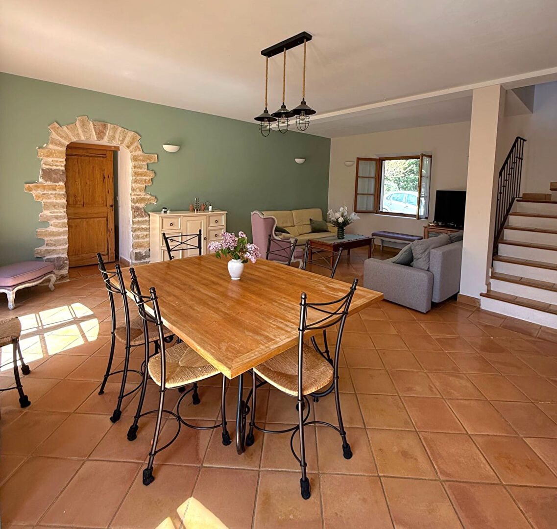 Maison à vendre, 200m², Meyreuil