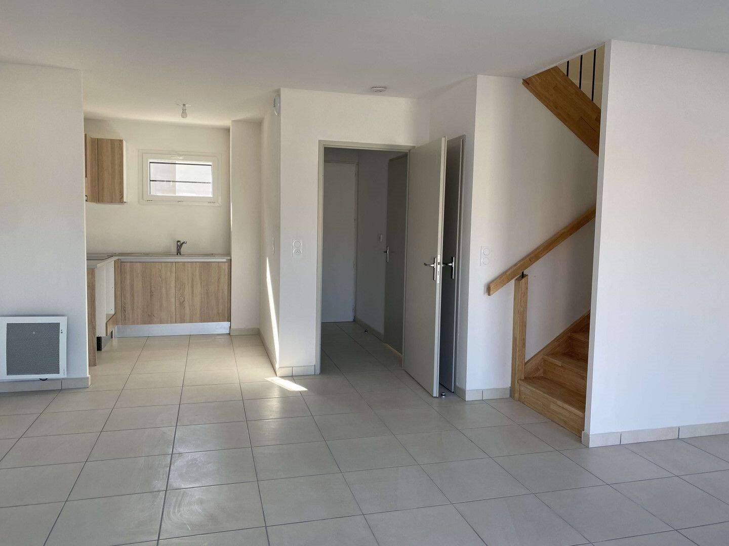 Maison à louer, 90m², Pézenas