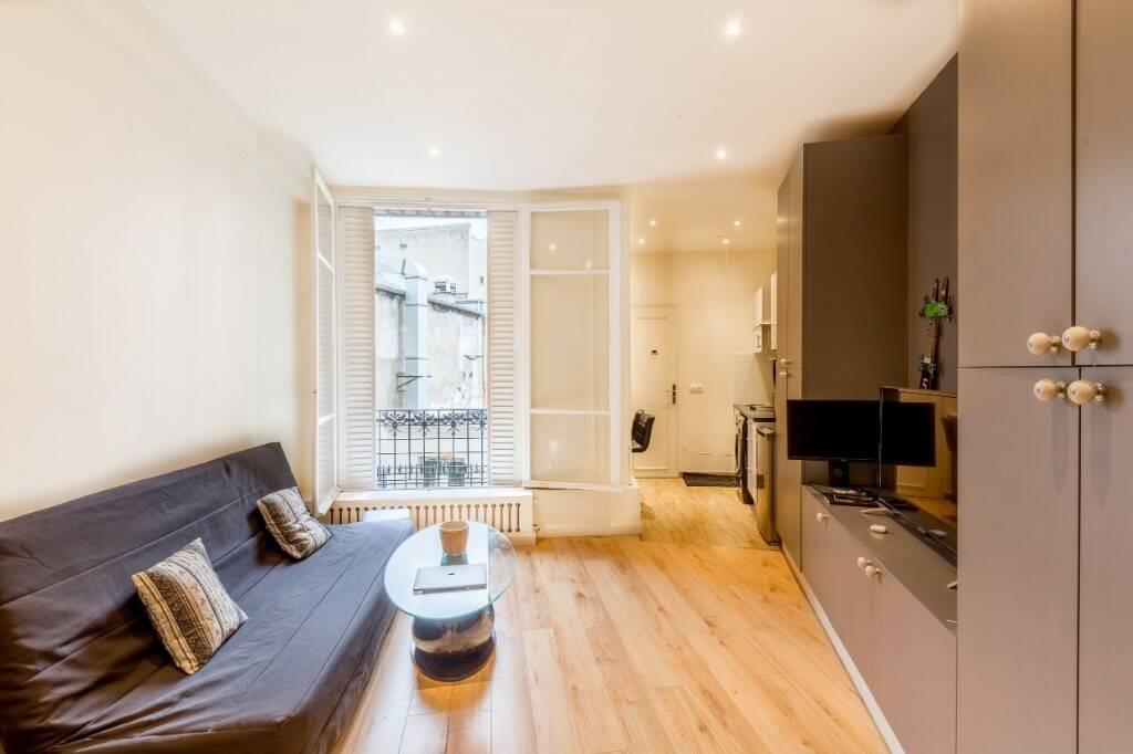 Appartement à louer, 23m², Paris 8ème