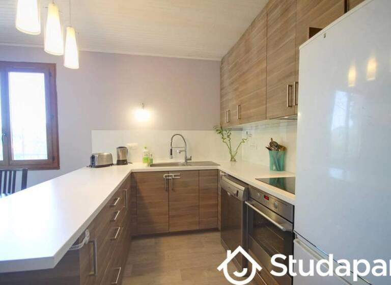 Maison à louer, 90m², Marseille 9ème