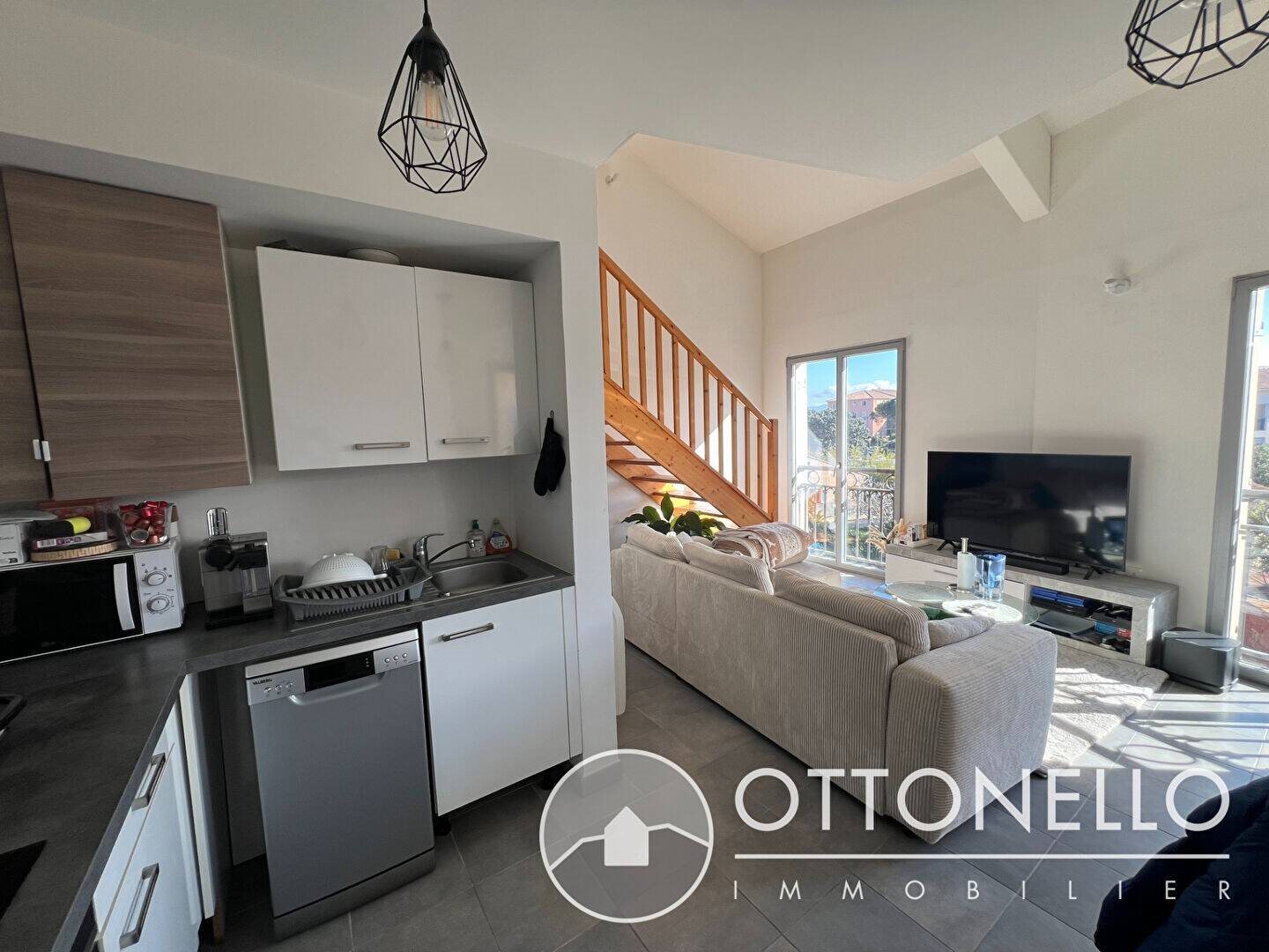 Appartement à louer, 44m², Roquebrune-sur-Argens