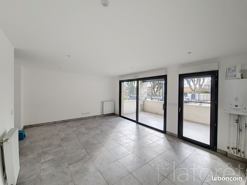 Appartement à louer, 62m², Eyguières