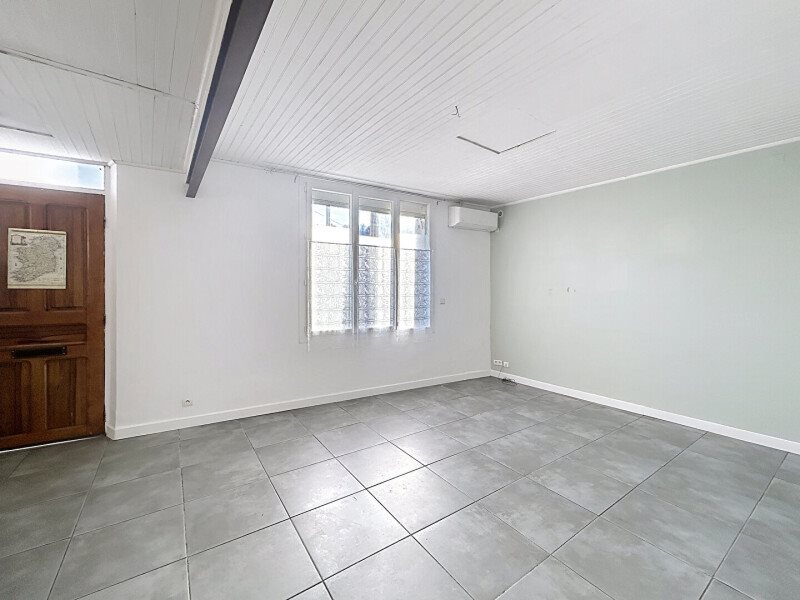 Appartement à louer, 40m², Saint-Chamas