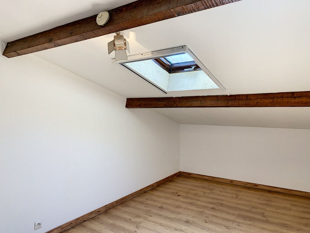 Appartement à louer, 52m², Pélissanne