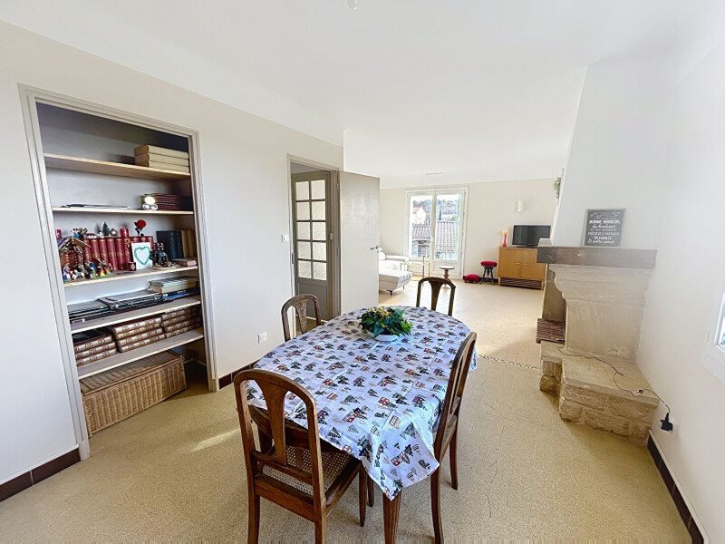 Appartement à louer, 93m², Lambesc