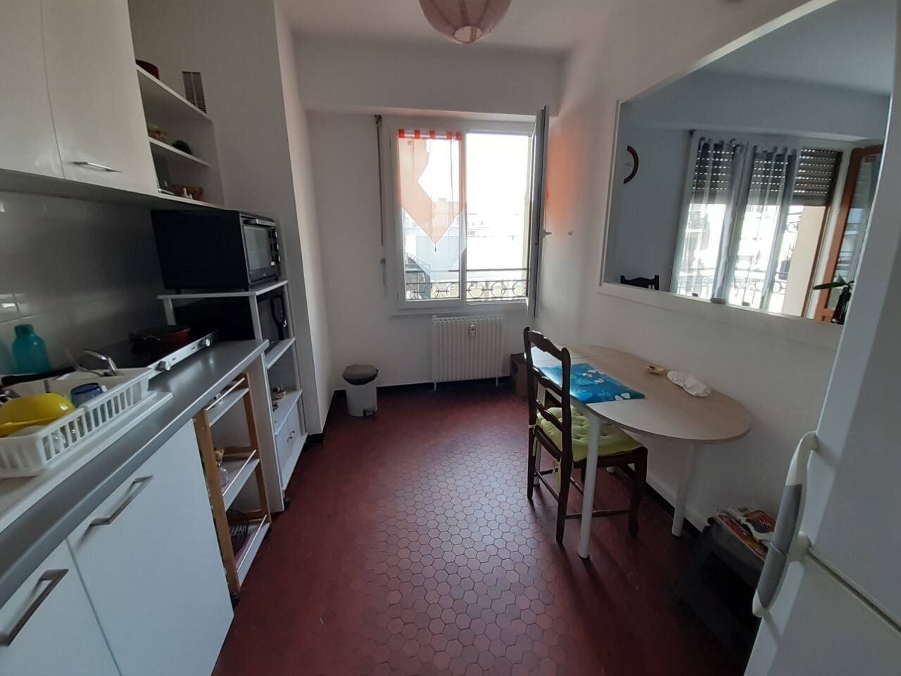 Appartement à louer, 68m², Nîmes