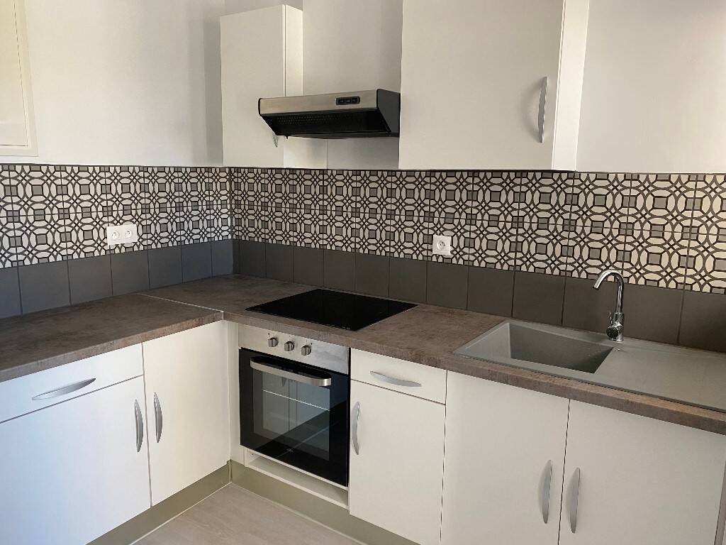 Appartement à louer, 67m², Nîmes