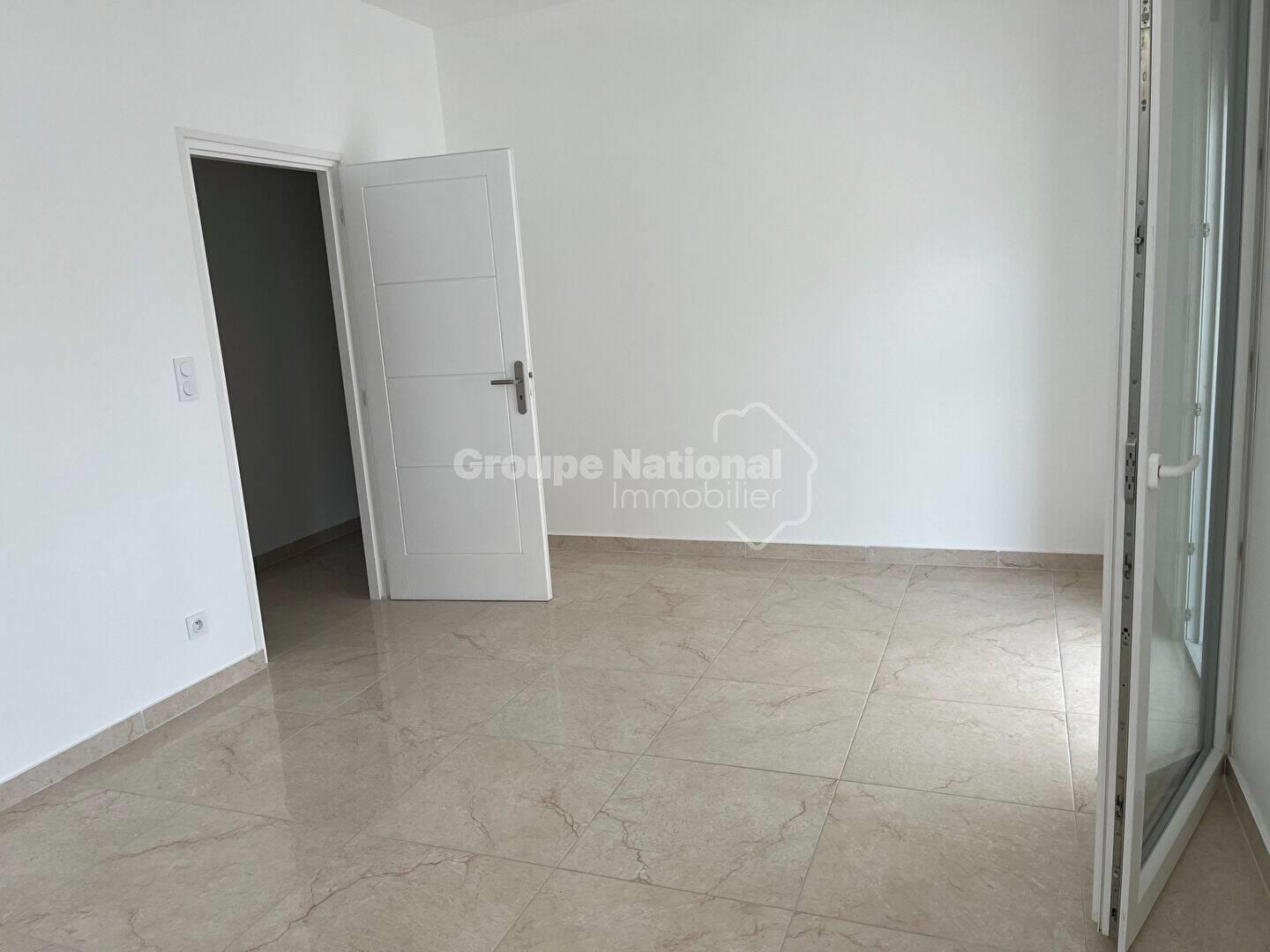 Maison à louer, 75m², Nîmes