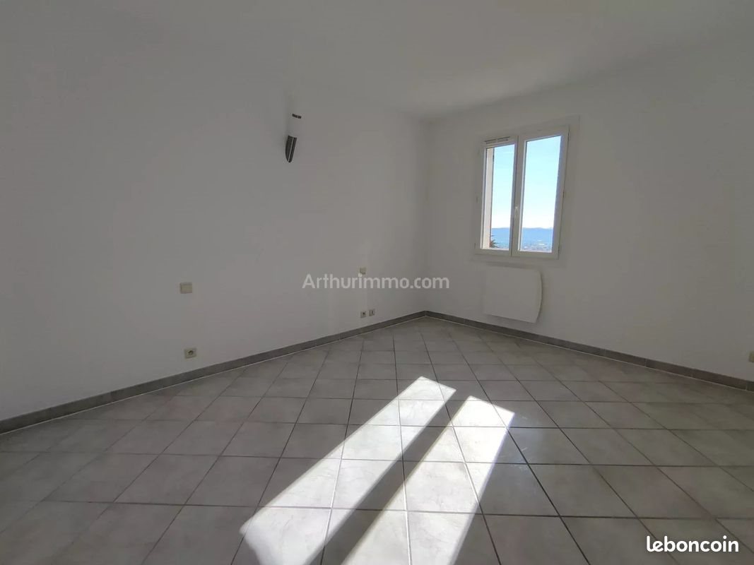 Maison à louer, 101m², Manosque