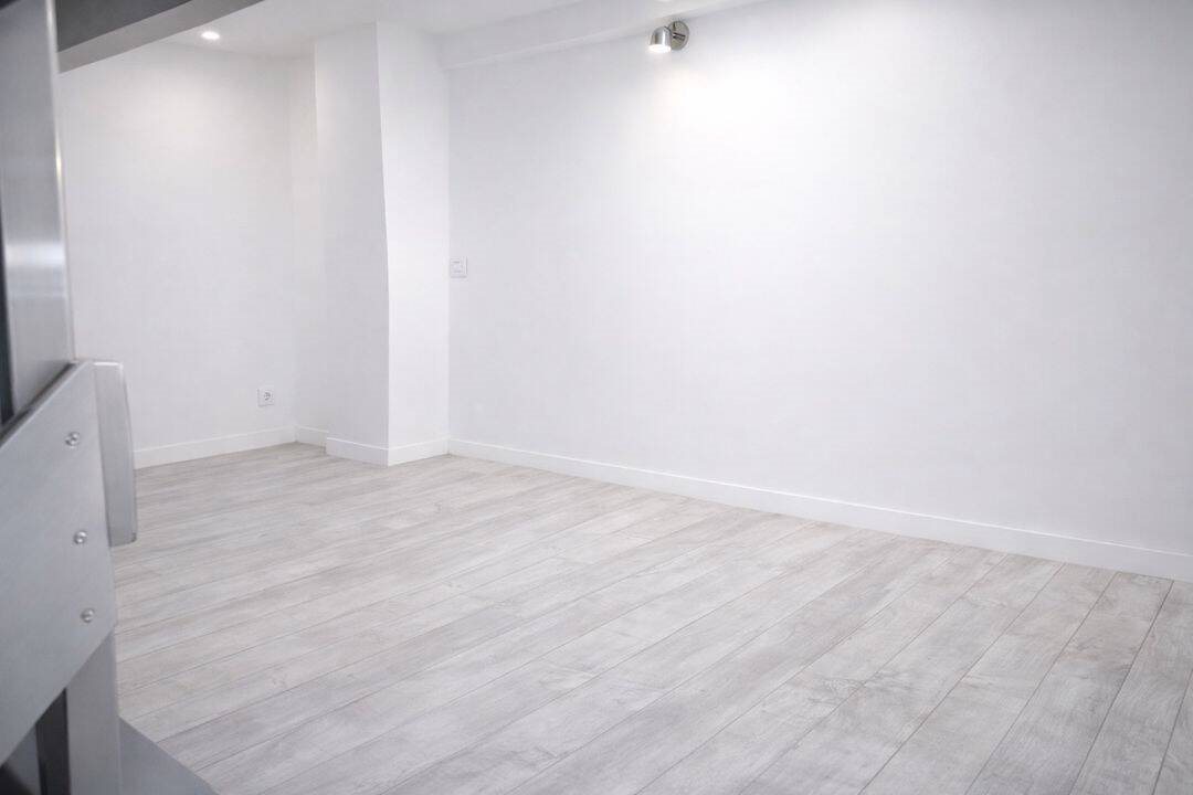 Appartement à louer, 34m², Saint-Mitre-les-Remparts