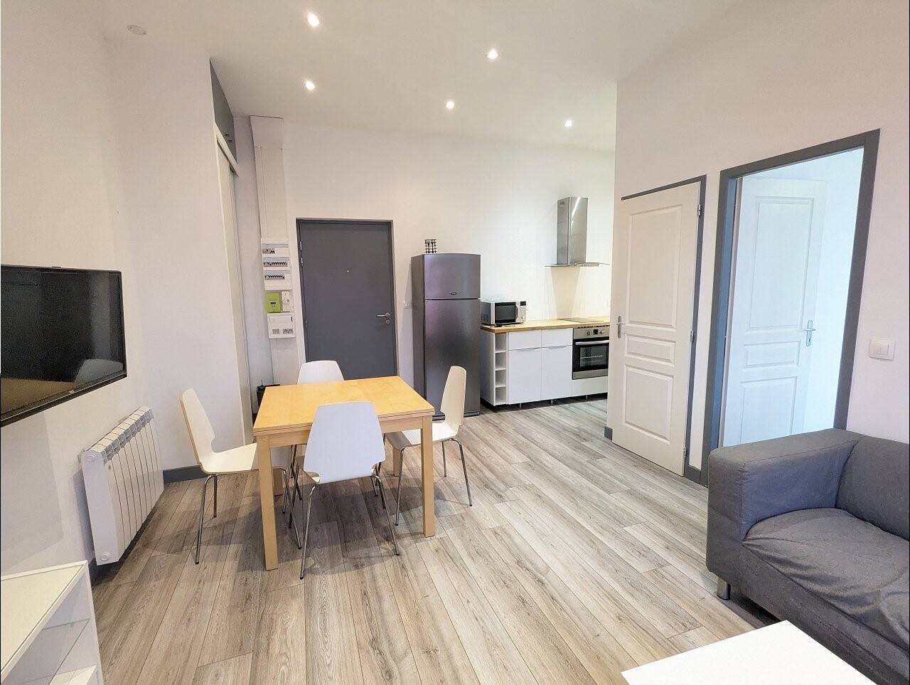 Appartement à louer, 36m², Pont-de-Chéruy