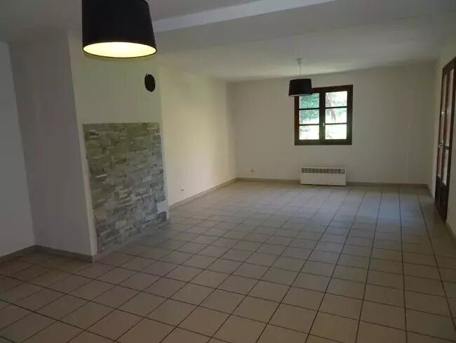 Maison à louer, 111m², Panossas