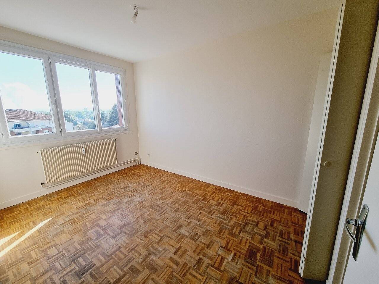 Appartement à louer, 65m², Pont-de-Chéruy