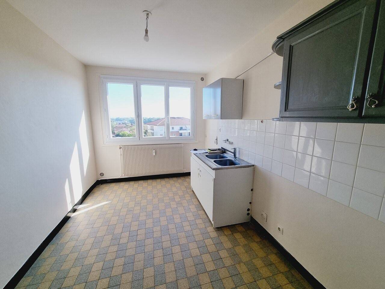 Appartement à louer, 65m², Pont-de-Chéruy