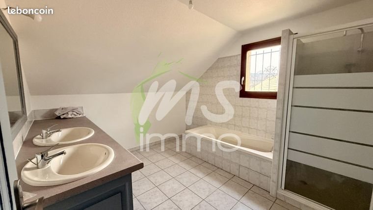 Maison à louer, 91m², Gap
