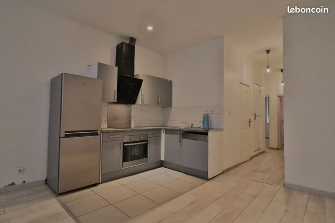 Appartement à louer, 49m², Marseille 2ème