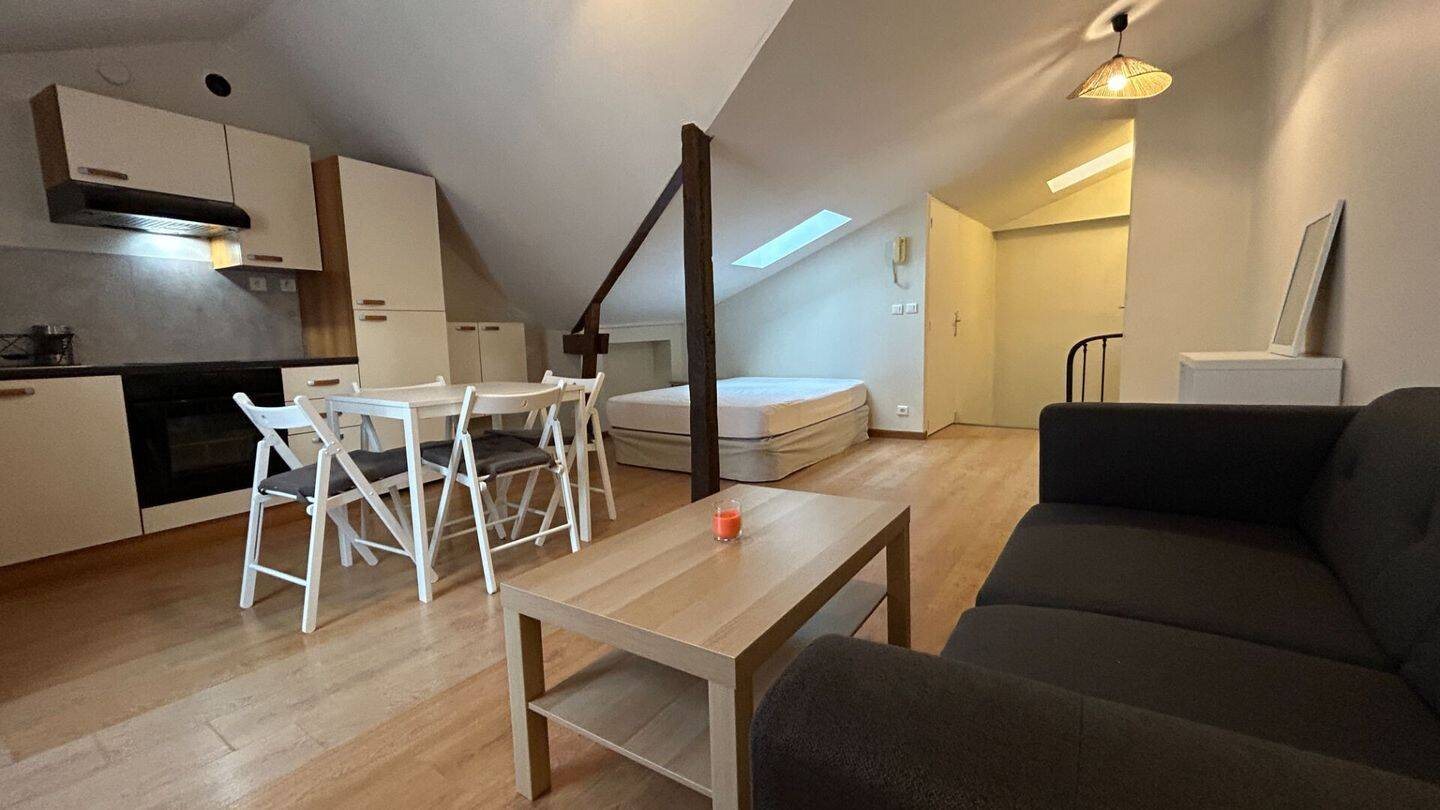 Appartement à louer, 25m², Tours