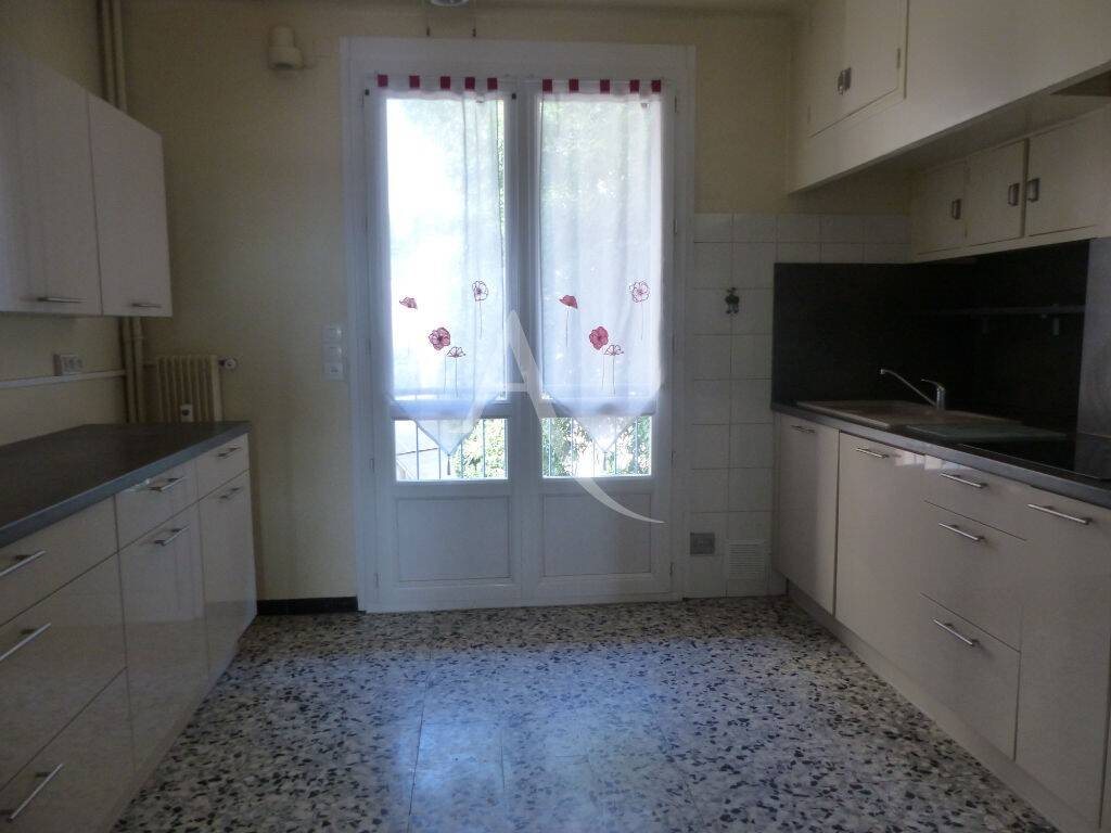 Appartement à louer, 114m², Nîmes