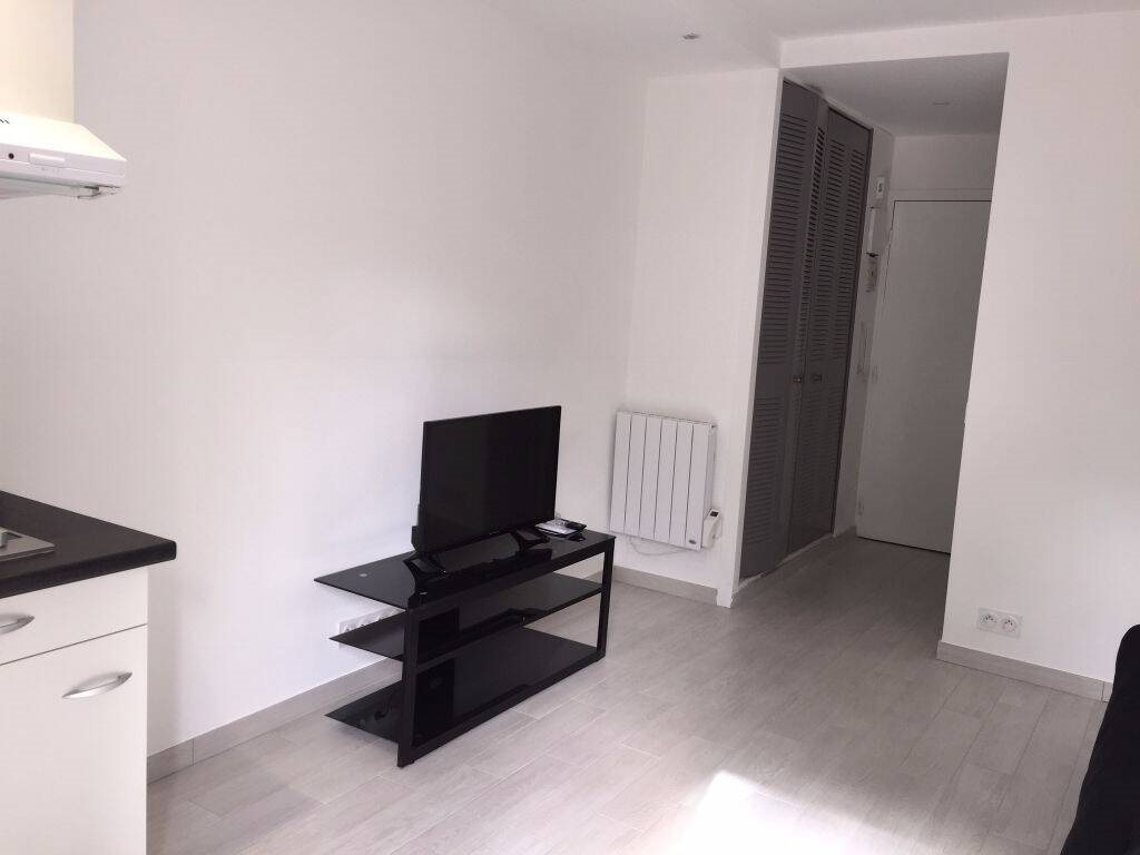 Appartement à louer, 19m², Nîmes