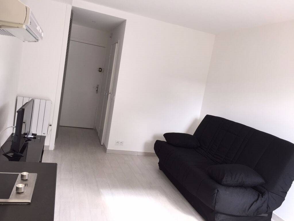 Appartement à louer, 19m², Nîmes