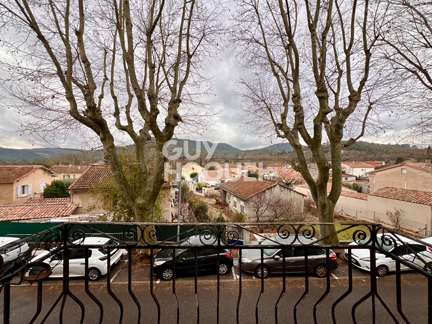 Maison à louer, 105m², Tourves