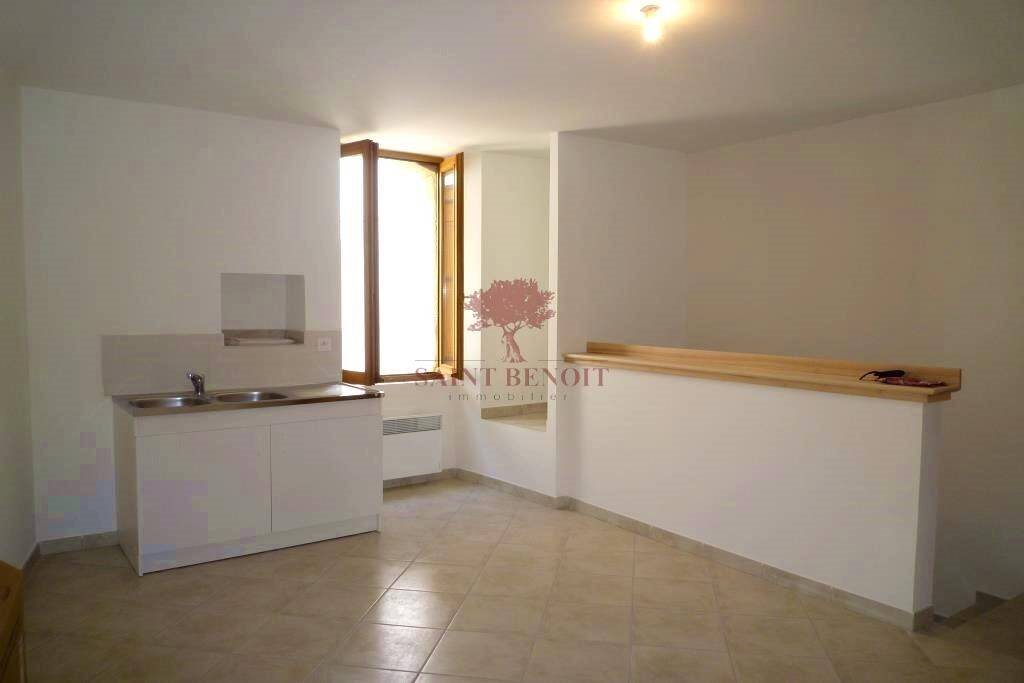 Maison à louer, 68m², Saint-Jean-de-Fos