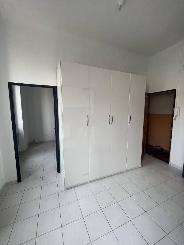 Appartement à louer, 31m², Marseille 16ème