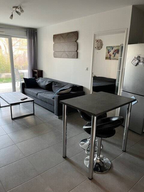 Appartement à louer, 42m², Meyzieu