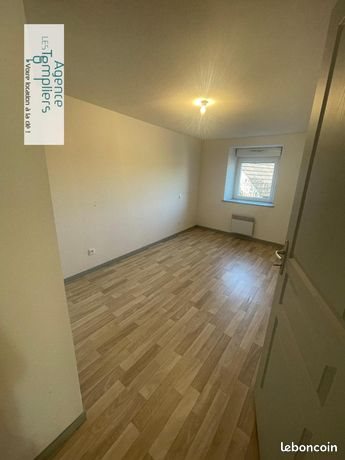 Maison à louer, 112m², Jouhe