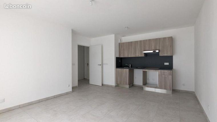 Appartement à louer, 34m², Marseille 8ème