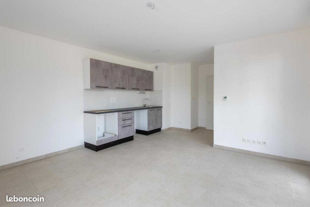 Appartement à louer, 63m², Marseille 13ème