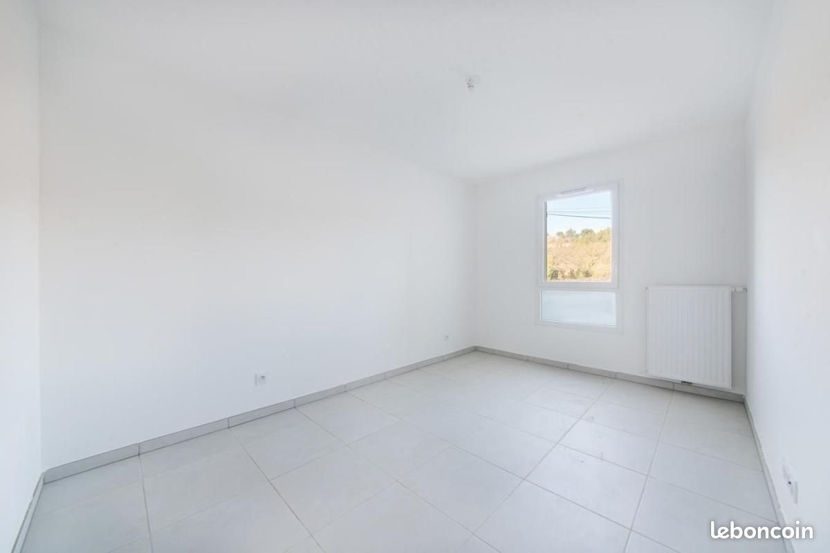 Appartement à louer, 42m², Rousset